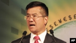 美国商务部长骆家辉27号在华盛顿强调经济复苏需要时日