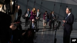 美國國務卿布林肯在布魯塞爾的北約總部對媒體講話。（2024年11月13日）