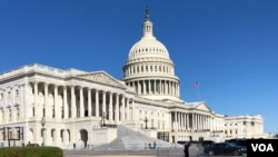 美國國會眾議院一側的主樓大廈。（美國之音記者李逸華拍攝）