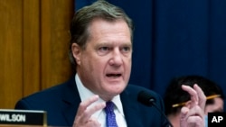 資料照：美國聯邦眾議院情報委員會主席邁克·特納（Mike Turner）在國會的一個聽證會上講話。