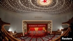 中國政協代表在北京人大會堂參加全國政協會議開幕會。（2020年5月21日）