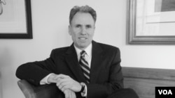 华盛顿市律师马克·汉森