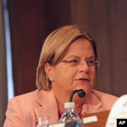 美国国会众议院外交委员会会主席罗斯-雷提南