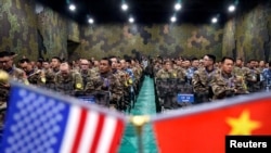 2018年11月17日，美國陸軍和中國軍人參加在南京附近舉行的“災害管理交流會”閉幕式。 （路透社）