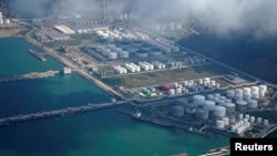 中國珠海港的石油和天然氣儲存罐。（2018年10月22日）