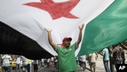 敘利亞人要求阿薩德立即下台。