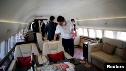 中國上海虹橋機場展出的波音商業BBJ 777 噴氣機（2014年4月15日）