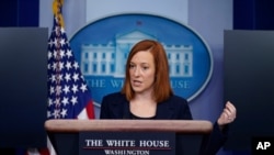 資料照片-白宮新聞秘書莎琪在白宮的新聞發布會上回答提問。 （2021年1月29日）