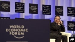溫家寶2011年9月14日出席大連主辦的世界經濟論壇。(資料照片)