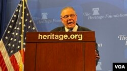 美國退役陸軍上將傑克·基恩2022年8月4日在華盛頓傳統基金會演說(美國之音鍾辰芳拍攝）