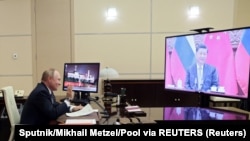 俄羅斯總統普京在莫斯科與中國領導人習近平舉行在線俄中首腦會議。 （2021年12月15日）