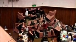 2014-03-25 美國之音視頻新聞: 馬英九將與抗議學生舉行對話