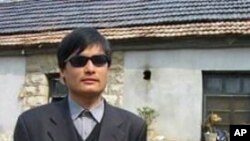 中國盲人維權人士陳光誠(資料圖片)