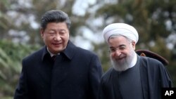 伊朗總統魯哈尼歡迎到訪的中國國家主席習近平（2016年1月23日）