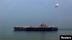 美国“卡尔·文森”号航母抵达越南中部港口城市岘港。（2018年3月5日）