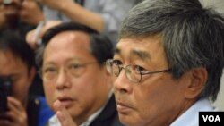 林榮基(右)在香港的記者會上(2016年6月16日)