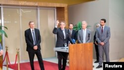 資料照片：國際原子能機構總幹事格羅西在正式訪問伊朗歸來後在維也納機場與媒體交談。（2024年5月7日）