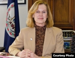 卡耶•考瑞众议员