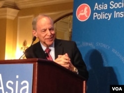 布魯金斯學會資深研究員李侃如。（美國之音莉雅拍攝）