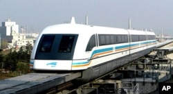 使纽约市长印象深刻的上海高速磁悬浮列车