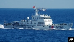 日本海上保安厅第11管区2016年8月6日公开了当天上午拍摄到在尖阁诸岛(钓鱼岛)附近海域航行的中国海警舰艇照片。