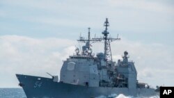 隸屬於美國第七艦隊的“安提坦”號(USS Antietam)導彈巡洋艦