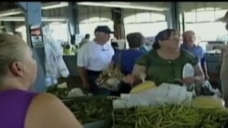 2012-07-17 美國之音視頻新聞: 美國國內半數陸地面臨乾旱