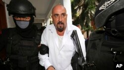 其中一名等待處決的法國人囚犯