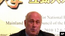 前美國在台協會台北辦事處處長包道格