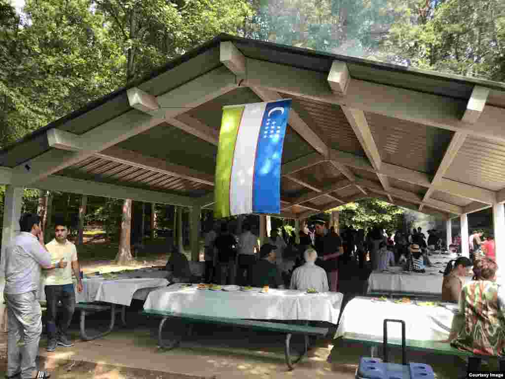 O&#39;zbekiston mustaqilligining 28 yilligiga bag&#39;ishlangan dala sayli. Virjiniya shtati, 2019-yil.