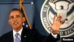 奧巴馬星期一對美國聯邦緊急事務管理署工作人員講話