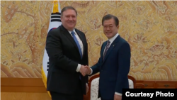 蓬佩奧2018年6月14日在首爾會見文在寅。