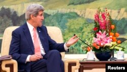 2014年2月14日美国国务卿约翰·克里在北京人民大会堂(资料照片)