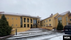2025年3月3日，阿赫泰里市政府大樓。 (美國之音/李北平攝)