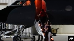 今年22歲的瓦姆比爾從北韓返抵美國