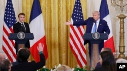 Пресс-конференция президентов Дональда Трампа и Эммануэля Макрона в Белом доме. 24 февраля 2025 года. (Ludovic Marin/Pool via AP)