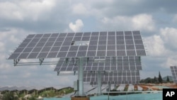 中国大力发展太阳能(资料照)