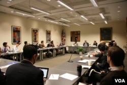 卡內基國際和平研究所舉辦中印關係座談會(美國之音記者 鍾辰芳拍攝)