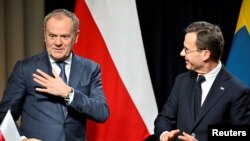 波蘭總理圖斯克和瑞典首相剋里斯特松在哈普松德舉行的峰會期間簽署新的雙邊戰略合作協議。 (2024年11月28日)