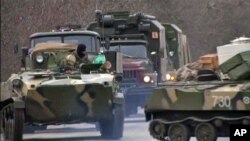 俄羅斯軍隊在克里米亞出動。