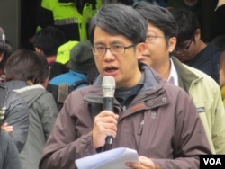 台湾大学法律系教授颜厥安（美国之音张永泰拍摄）