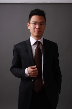 四月传媒董事长饶谨