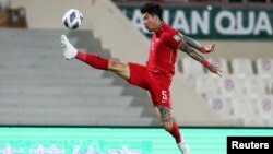 中國足球運動員張琳芃正在阿聯酋踢球。（2021年11月11日）