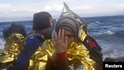 歐洲難民繼續冒生命危險坐船經地中海前往希臘。