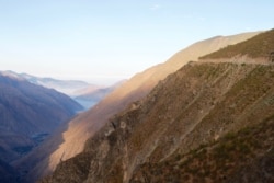 Panoramic view of the Andean highlands in the Chillon river basin where Huamantanga is located. The city of Lima would be located downstream in the horizon background. (S. Grainger, Imperial College London, 2015)