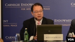 台灣淡江大學的戰略研究教授黃介正