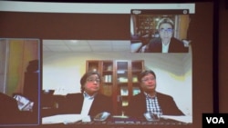 台灣中央研院台灣史研究所副研究員吳叡人(左)及輔仁大學法律系教授吳豪人 (美國之音湯惠芸拍攝)