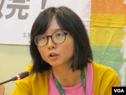 台灣人權促進會秘書長邱伊翎 (美國之音張永泰拍攝)