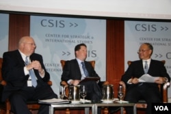 戰略與國際研究中心討論美台經濟關係 (美國之音鍾辰芳拍攝)