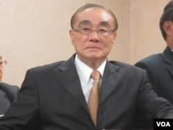 台灣國防部長馮世寬在立法院外交及國防委員會的質詢會上。 （美國之音張永泰拍攝 2017年11月22日）